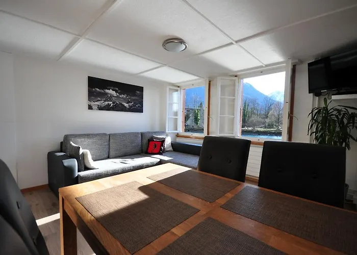 아파트 지가르틀리 리버사이드 아파트먼트 링겐베르크